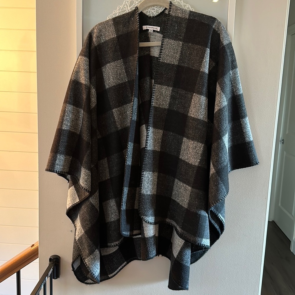GLAMOROUS plaid  cape